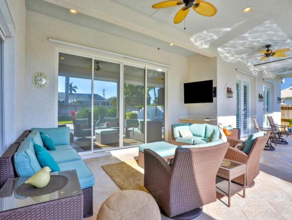 Naples 4 Bedroom Vacation Home with Private Pool & Spa