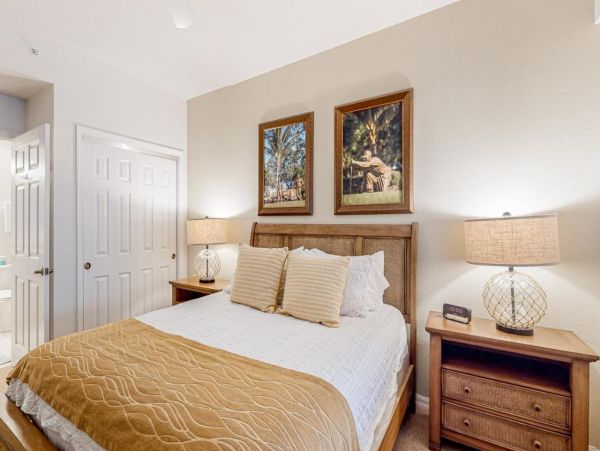 Naples Florida Vacation Home with Golf Views & Resort Amenities