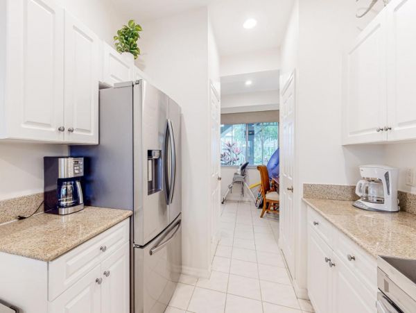 Naples Florida Vacation Home with Golf Views & Resort Amenities