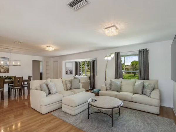 Naples Florida Three Bedroom Vacation Pool Home Sleeps Six