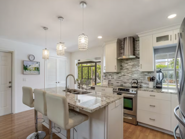 Naples Florida Three Bedroom Vacation Pool Home Sleeps Six
