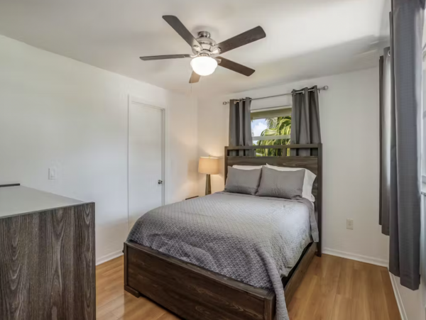 Naples Florida Three Bedroom Vacation Pool Home Sleeps Six