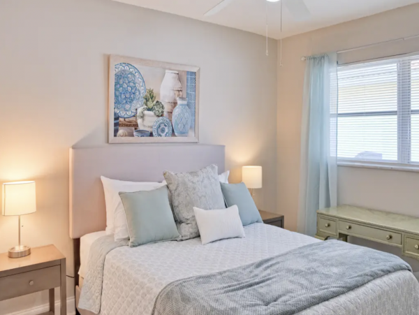 Tropical Bliss: Your Perfect Naples Retreat 4 Bedrooms