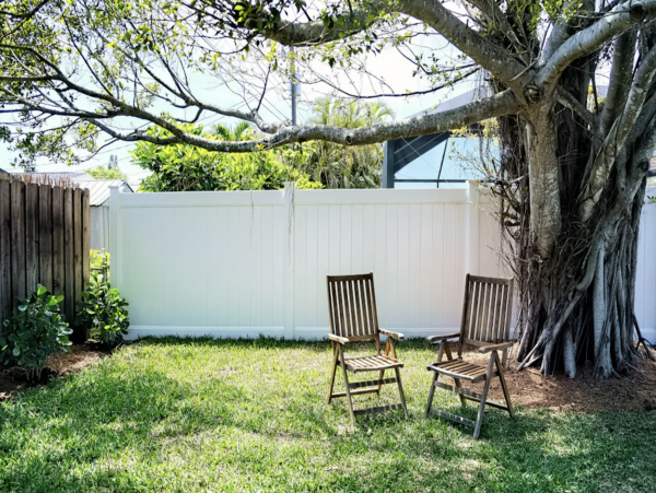Tropical Bliss: Your Perfect Naples Retreat 4 Bedrooms