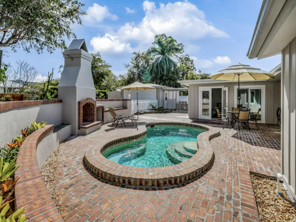 Naples Home Away From Home Three Bedroom Pool Home