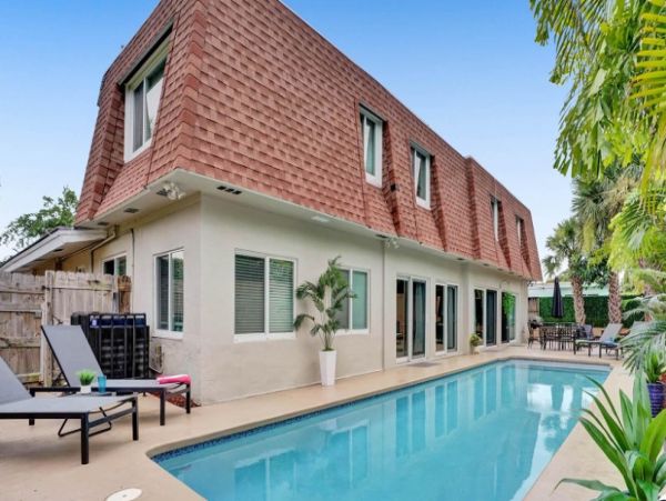 Gorgeous 8 Bedrooms with magnific private pool
