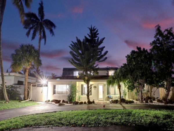 Gorgeous 8 Bedrooms with magnific private pool