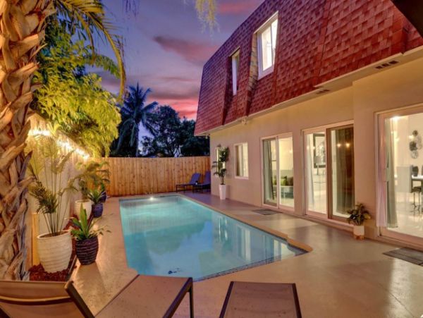 Gorgeous 8 Bedrooms with magnific private pool