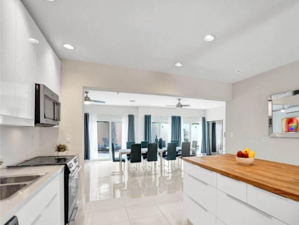 Gorgeous 8 Bedrooms with magnific private pool
