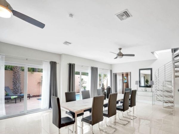 Gorgeous 8 Bedrooms with magnific private pool