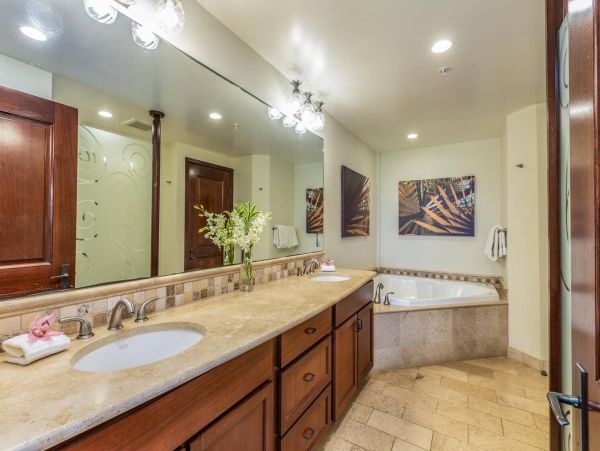 Oceanfront Condo Kapaa 2 Bedrooms