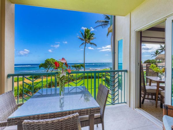 Oceanfront Condo Kapaa 2 Bedrooms