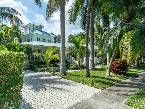 Wonderful & Peaceful Home with 4 Bedrooms in West Palm Beach