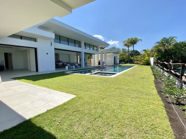 Wailea Vacation Home Three Bedroom Oceanfront