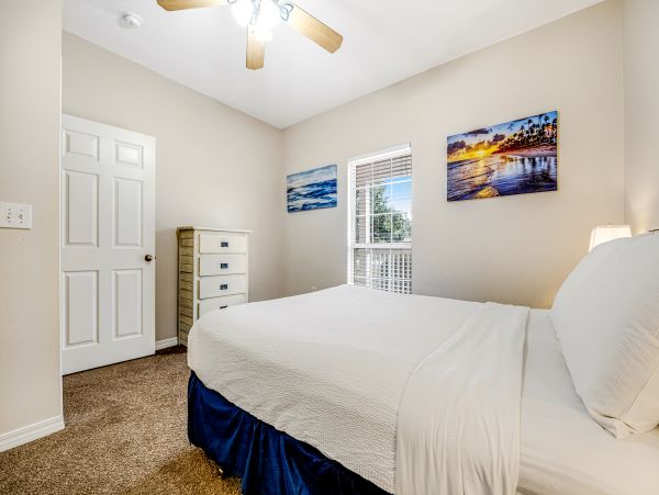 Experience Serenity at this Stunning Seaside Residence in Navarre!
