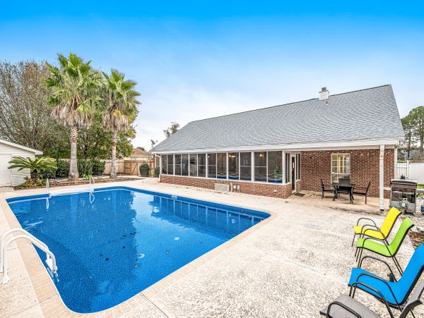 Experience Serenity at this Stunning Seaside Residence in Navarre!