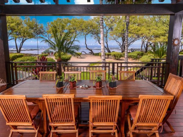 Luxury 4 Bedroom Oceanfron Vacation Rental