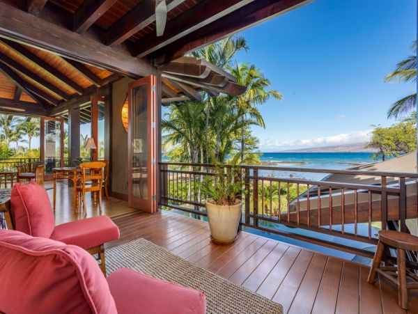 Luxury 4 Bedroom Oceanfron Vacation Rental