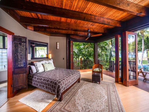 Luxury 4 Bedroom Oceanfron Vacation Rental