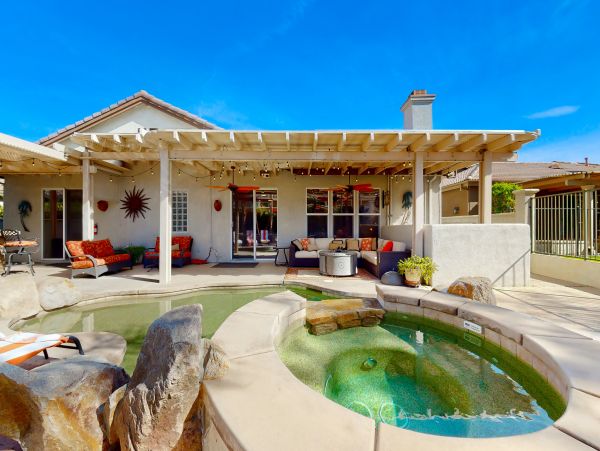 Palm Desert Home 1061240