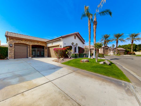 Palm Desert Home 1061240