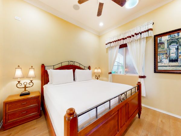Palm Desert Home 1061240
