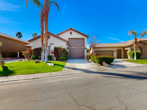 Palm Desert Home 1061240