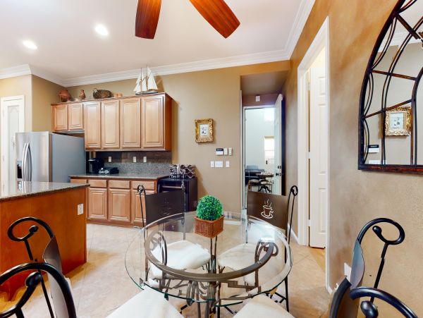 Palm Desert Home 1061240