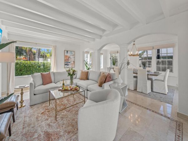 Palm Beach Vacation Home Four Bedroom