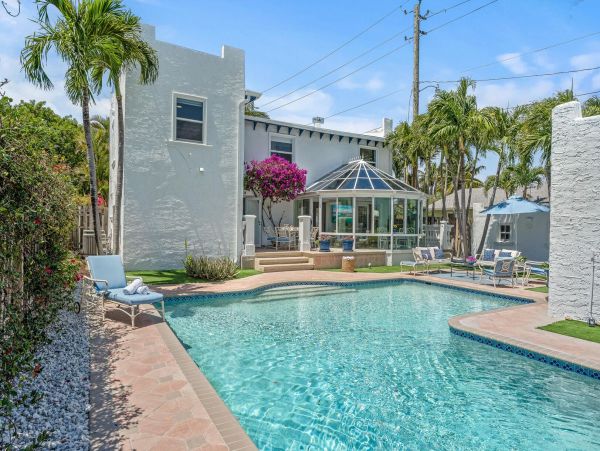 Palm Beach Vacation Home Four Bedroom