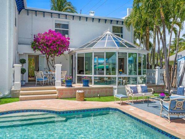 Palm Beach Vacation Home Four Bedroom