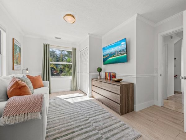Palm Beach Vacation Home Four Bedroom