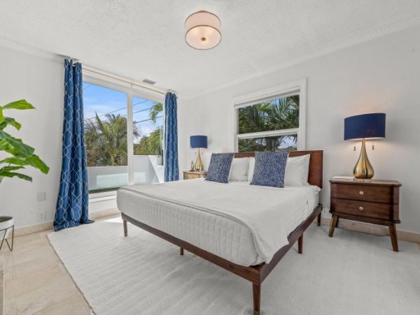 Palm Beach Vacation Home Four Bedroom