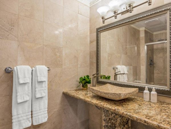 Palm Beach Vacation Home Four Bedroom