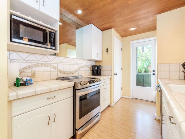 Kahana  Maui Home 1061257