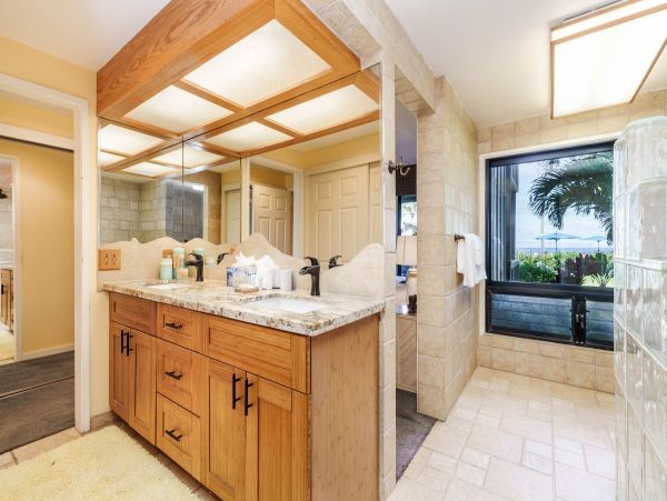 Kahana  Maui Home 1061257