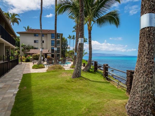 Ocean Front Kahana Vacation Condo Sleeps Six Guests