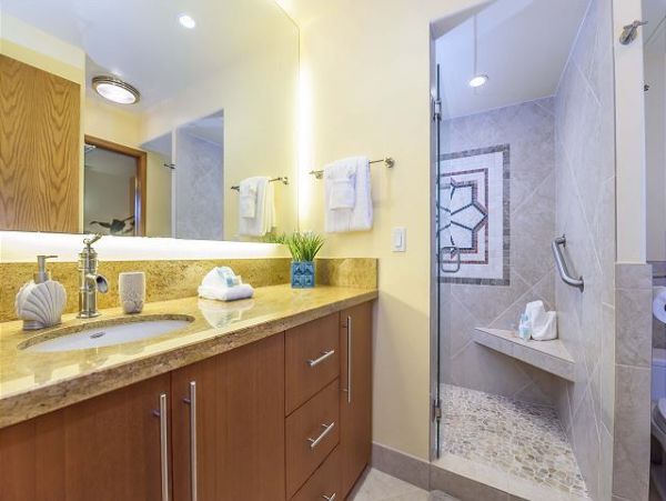 Luxurious Ocean View Condo in West Maui NEW ARRIVAL