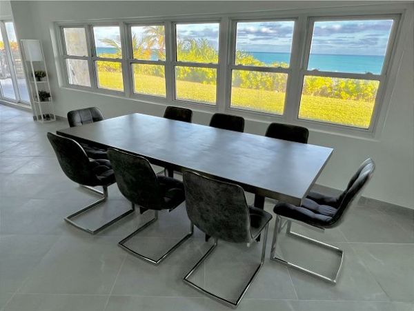 Beachfront 6 Bedroom Vacation Estate in Bahamas