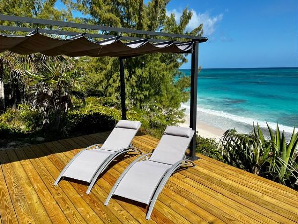 Beachfront 6 Bedroom Vacation Estate in Bahamas