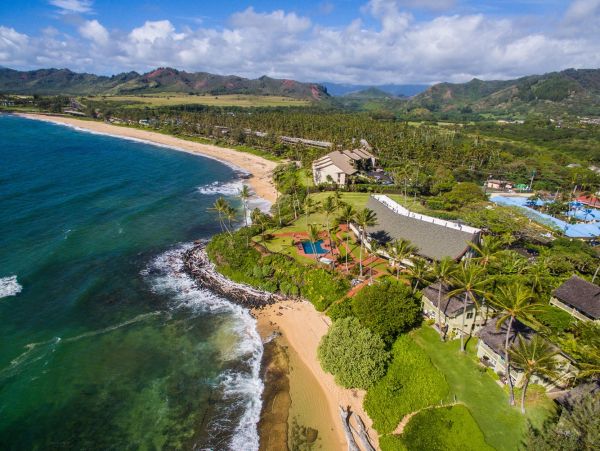 Luxurious Oceanfront Kauai Condo with Stunning Views and Prime Location