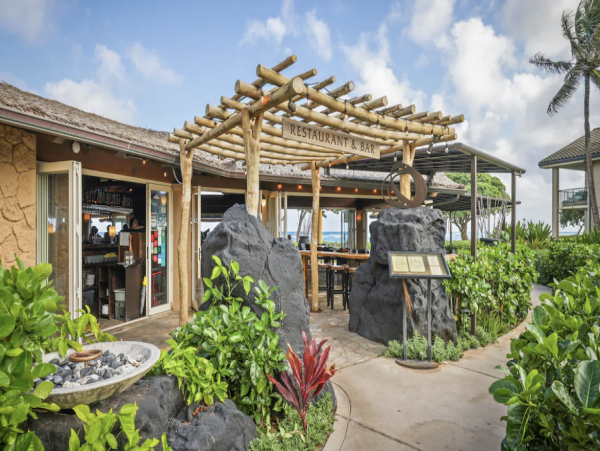 Walk Out Luxury Vacation Residence Beachfront