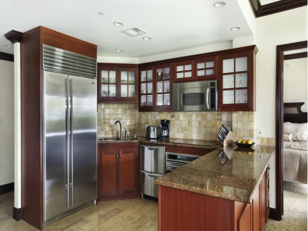 Walk Out Luxury Vacation Residence Beachfront