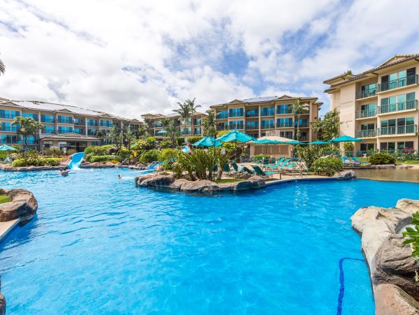 Beachfront Two Bedroom Vacation Condo in Kapa'a