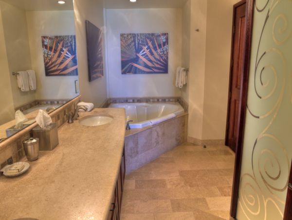 Oceanfront Luxury Suite on Kauai's East Shore