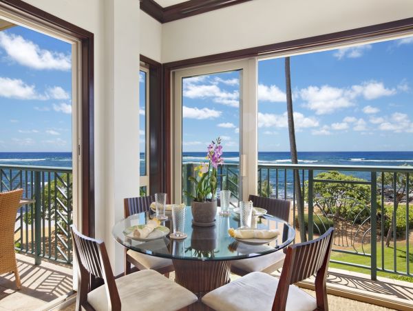 Oceanfront Elegance with Panoramic Views on Kauai's East Shore