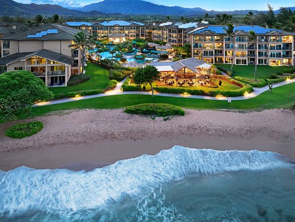 Kapa'a Two Bedroom Luxurious Oceanfront Retreat