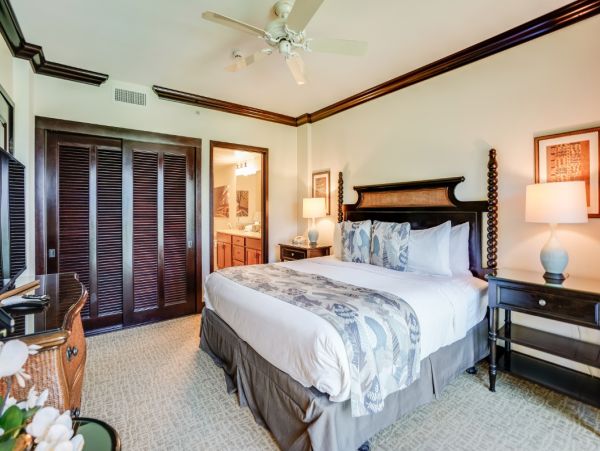 Oceanfront Elegance Luxurious 2 Bedroom Retreat