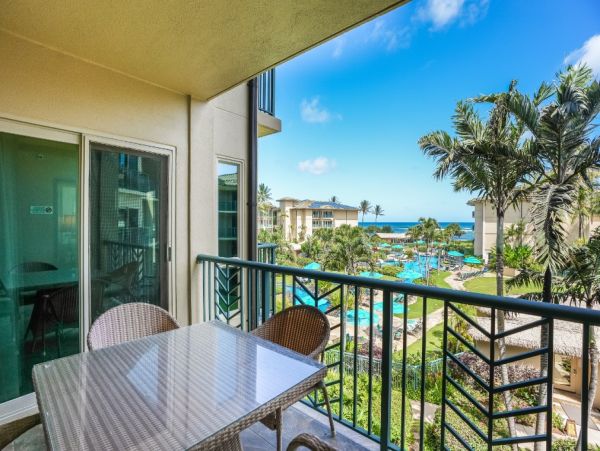 Oceanfront Elegance Luxurious 2 Bedroom Retreat