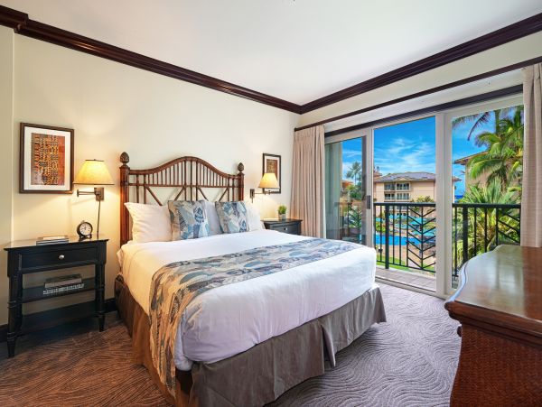 Koloa Luxury Living with Resort Amenities